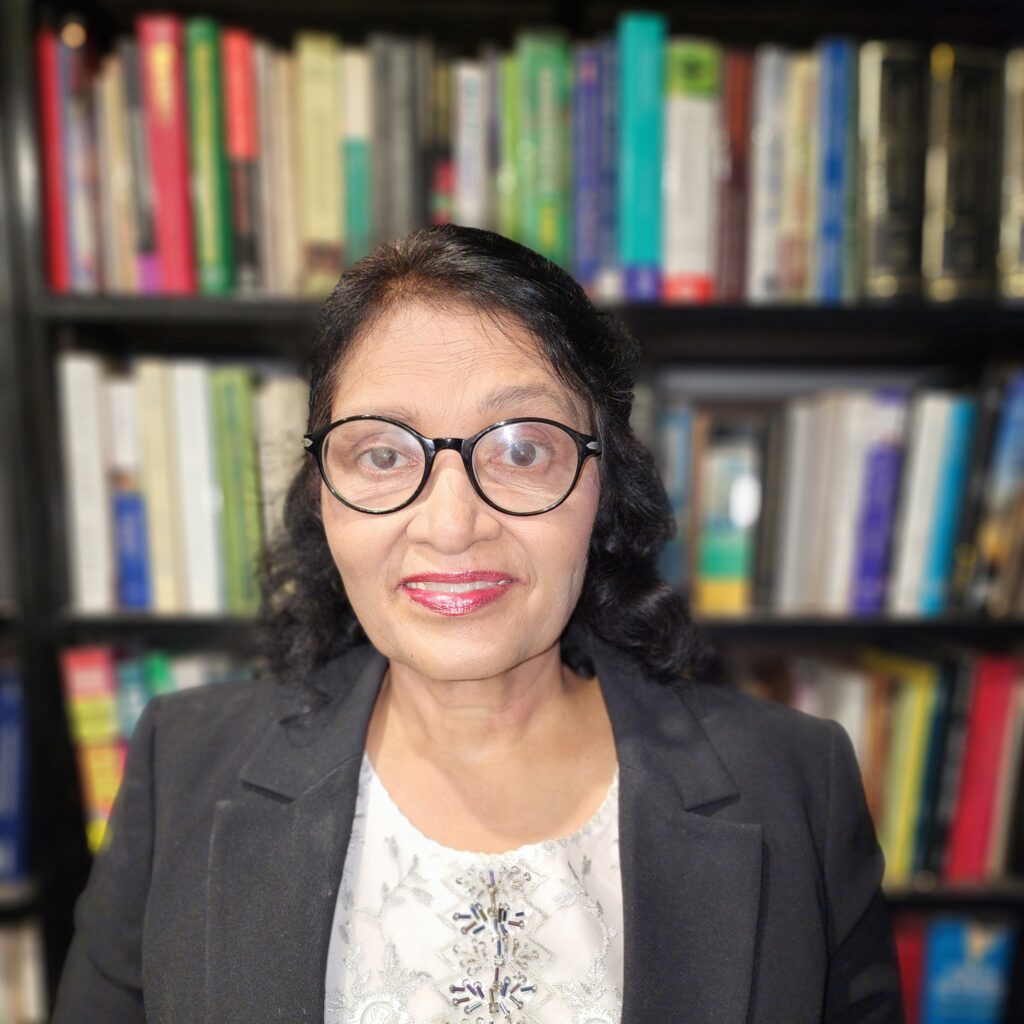Retrato del Dr. Nikhat Saba